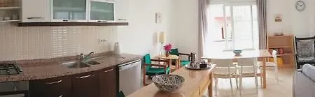 Mansa Apart קס